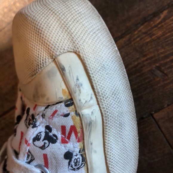 Vtg 1998 Cap toe low top Disney Mickey sneakers 👟 - Picture 3 of 6